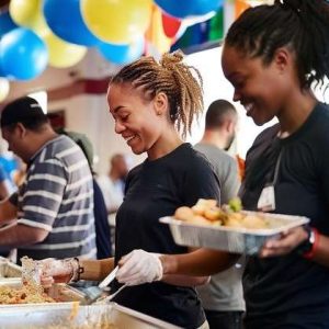 community-serving-food-stockcake
